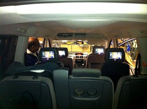 Tudom, tudom, de akkor is én ettől teljesen kész vagyok!!! Üzenete számomra! Kuss legyen, oszt bámuljad a tévét!!!